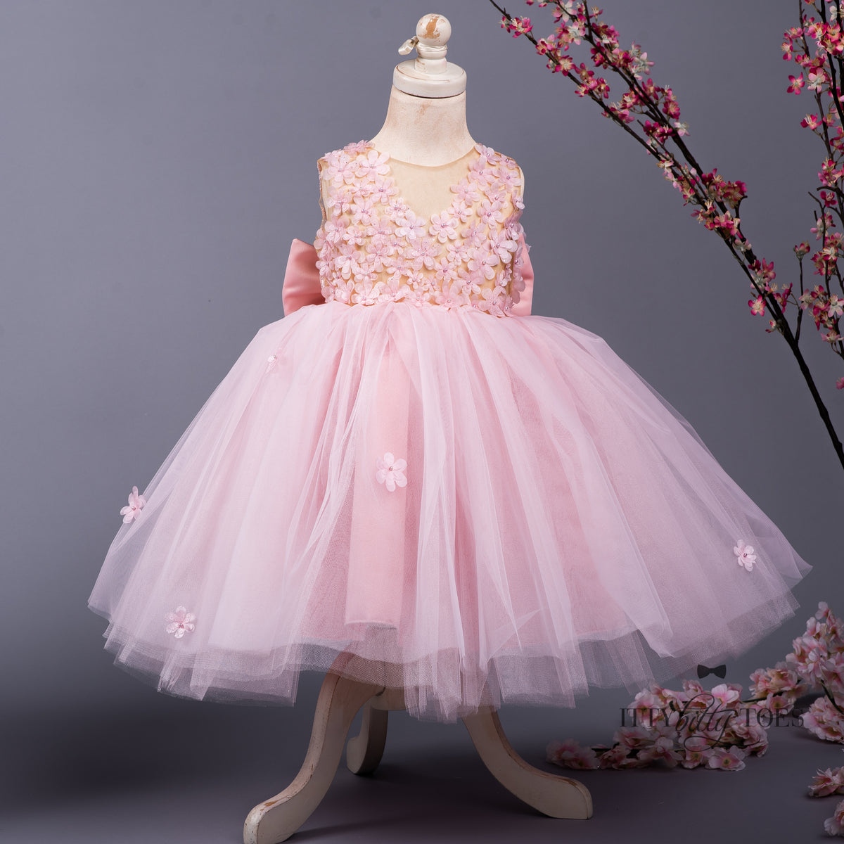 Stormi Dress (Pink) – Itty Bitty Toes